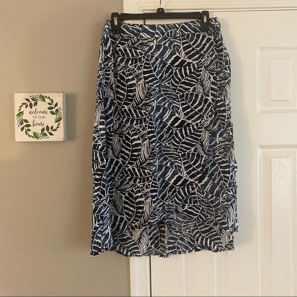 H&M Leaf Patterned Wrapover Midi Skirt Blue White Medium Tulip Hem